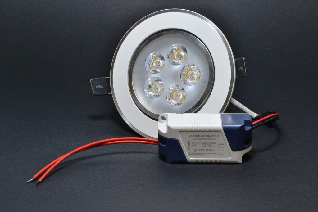 APLIQUE DE EMBUTIR 5W 220V BLANCO CALIDO