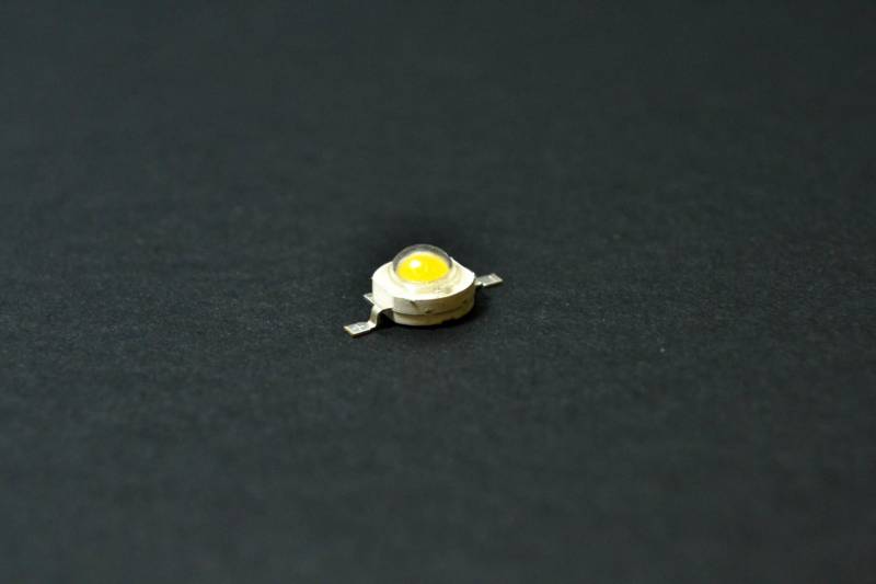 LED SMD 1W BLANCO FRIO 7.4x6.4mm 3.5V 120º